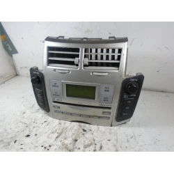 RADIO Toyota Yaris 2006 1.4 D 86120-0d211