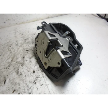 ZAKLEP  SPREDAJ DESNA BMW 3 2007 320D COUPE