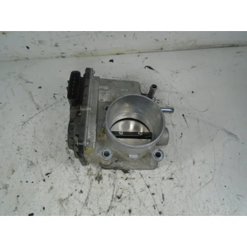 CORPO FARFALLATO Toyota Auris 2008 1.6 2203037010