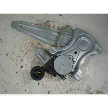 MEHANIZEM ŠIPE  ZADAJ LEVA Toyota Auris 2008 1.6