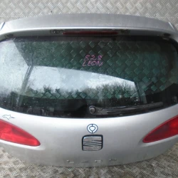 VRATA KOMPLET PRTLJAŽNA Seat Leon 2007 1.9TDI VRATA KOMPLET PRTLJAŽNA Seat Leon 2007 1.9TDI