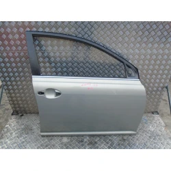 DOOR FRONT RIGHT Toyota Avensis 2003 2.0