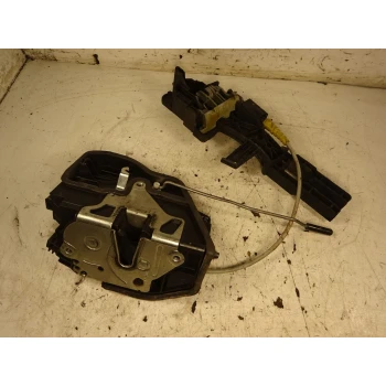ZAKLEP  SPREDAJ DESNA BMW 1 2008 116I