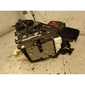 ZAKLEP  ZADAJ DESNA Volvo S/V40 2013 1.6 TD 31440390