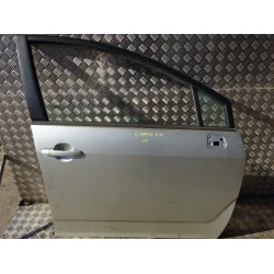 DOOR FRONT RIGHT Toyota Corolla Verso 2004 2.0D4D
