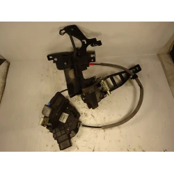 ZAKLEP  SPREDAJ DESNA Ford Mondeo 2008 2.0 8M2A-R21812-AA