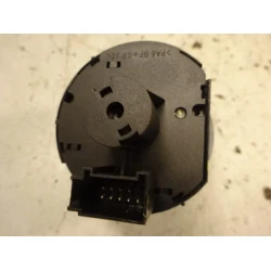 STIKALO LUČI Volkswagen Passat 2011 2.0 TDI AUT. 3C8941431
