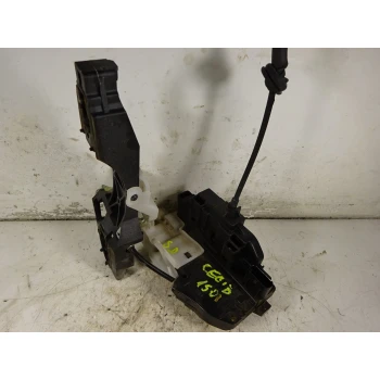 DOOR LOCK FRONT RIGHT Kia Cee'd 2008 1.6D