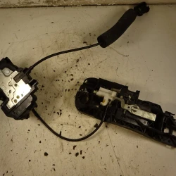 DOOR LOCK FRONT RIGHT Renault MEGANE III  2014 GRANDTOUR 1.5DCI 806060041r