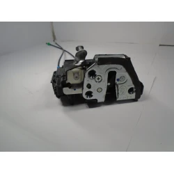 DOOR LOCK REAR LEFT Toyota Auris 2015 1.6D4D SW