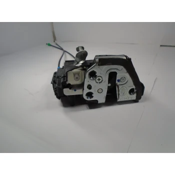 DOOR LOCK REAR LEFT Toyota Auris 2015 1.6D4D SW
