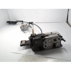 ZAKLEP  ZADAJ LEVA Peugeot 308 2010 1.6 16V