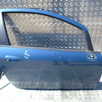 DOOR FRONT RIGHT Fiat Grande Punto 2009 1.4