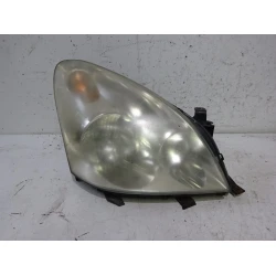 HEADLIGHT RIGHT Toyota Corolla Verso 2006 2.2D4D