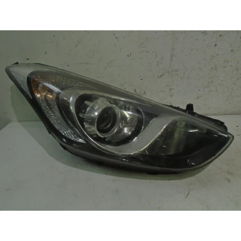 HEADLIGHT RIGHT Hyundai i30 2016 1.6CRDI 92102A6060
