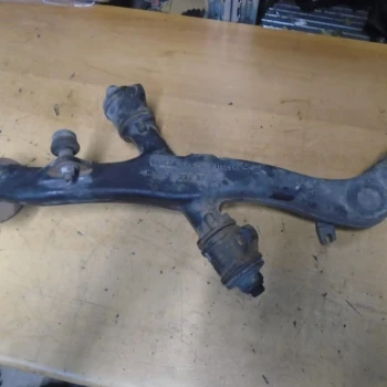 BRACCIO OSCILLANTE ANTERIORE SINISTRO Renault MASTER II 2007 2.5 DCI f4028848