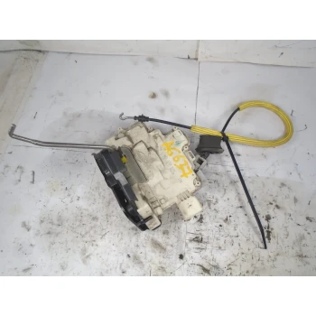 ZAKLEP  ZADAJ DESNA Audi A6, S6 2005 2.7 TDI AVANT