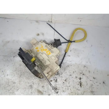 ZAKLEP  ZADAJ LEVA Audi A6, S6 2005 2.7 TDI AVANT