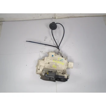 ZAKLEP  SPREDAJ DESNA Audi A4, S4 2005 2.0TDI AVANT
