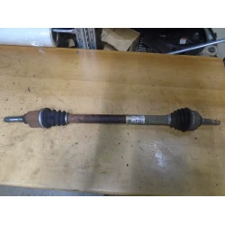SEMIALBERO SEMIASSE ANTERIORE DESTRO Peugeot 208 2013 1.2