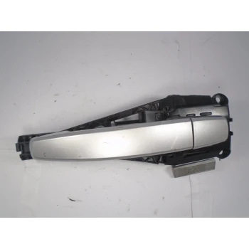 KLJUKA ZUNAJ  ZADAJ DESNA Opel Astra 2013 CAR.2.0 DTI 16V