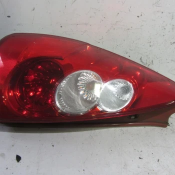 TAIL LIGHT LEFT Mazda Mazda5 2005 1.8I