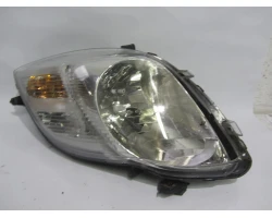 HEADLIGHT LEFT Toyota Yaris 2011 1.0
