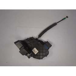 ZAKLEP ZADAJ DESNA Land Rover Evoque 2012 2.2D LR011302 ZAKLEP ZADAJ DESNA Land Rover Evoque 2012 2.2D LR011302