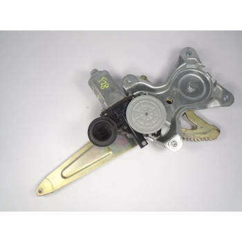 MEHANIZEM ŠIPE  ZADAJ LEVA Toyota RAV4 2002 2.0i 85710-42070