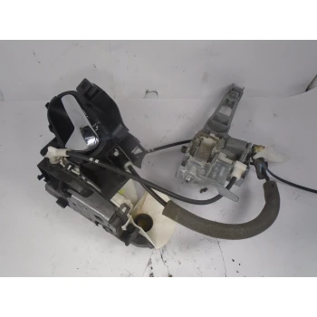 ZAKLEP SP LEVA Peugeot 5008 2014 2.0 HDI