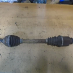 FRONT LEFT DRIVE SHAFT Renault MODUS 2005 1.6 16V 8200511220