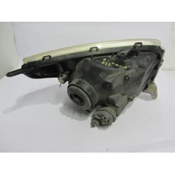 HEADLIGHT LEFT Toyota RAV4 2002 2.0i