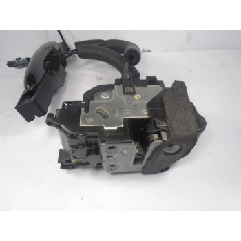 ZAKLEP  ZADAJ DESNA Renault LAGUNA 2013 GRANDTOUR 2.0 DCI 825000003R