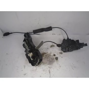 ZAKLEP  SPREDAJ DESNA Renault SCENIC 2011 III. 1.6 16V