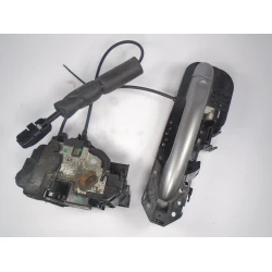 ZAKLEP SP LEVA Renault MEGANE III  2013 GRANDTOUR 1.2 16V 806070032r