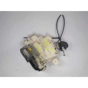 ZAKLEP  SPREDAJ DESNA Audi A4, S4 2006 2.0TDI aut. 8e1837016aa