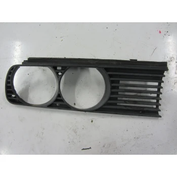 OKRASNA MASKA BMW 3 1988 316
