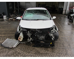 CAR FOR PARTS Renault CLIO III 2012 1.2 16V 