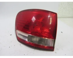 FARO POSTERIORE SINISTRO Toyota Avensis 2001 VERSO 2.0