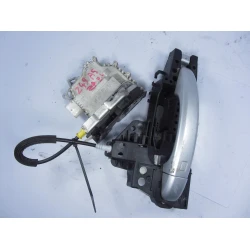 ZAKLEP  ZADAJ LEVA Audi A5, S5 2011 2.0TDI QUATTRO 8k0839015c