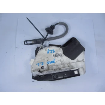 ZAKLEP  ZADAJ LEVA Volkswagen Polo 2010 1.6 TDI 5k4839015f