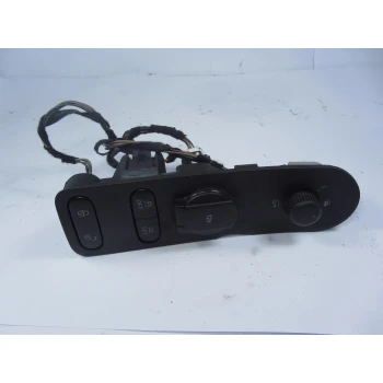 STIKALO RAZNO Seat Leon 2012 1.6TDI