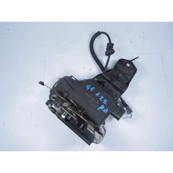 ZAKLEP  SPREDAJ DESNA Volkswagen Golf 1998 1.6