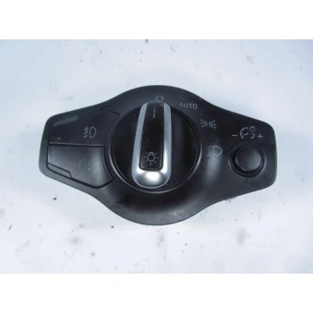 STIKALO LUČI Audi A5, S5 2011 2.0TDI QUATTRO 8k0941531as