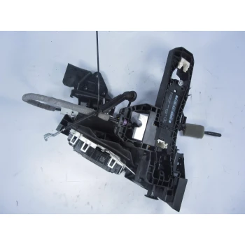 DOOR LOCK FRONT LEFT Mercedes-Benz C-Klasse 2010 180 CGI A2047201535