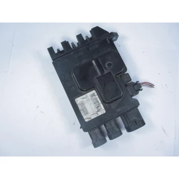 CENTRALINA SCATOLA FUSIBILI Renault MEGANE III  2011 1.5 DCI 243800011r