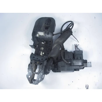 ZAKLEP  ZADAJ DESNA Renault MEGANE III  2011 1.5 DCI
