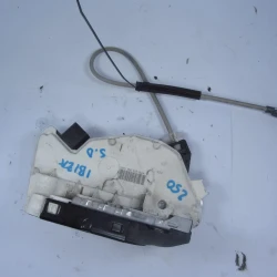 ZAKLEP SPREDAJ DESNA Seat Ibiza 2010 1.2 5n1837016a ZAKLEP SPREDAJ DESNA Seat Ibiza 2010 1.2 5n1837016a
