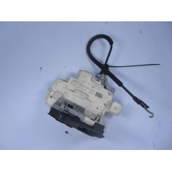 ZAKLEP  ZADAJ DESNA Volkswagen Passat 2007 2.0TDI 3c4839016a