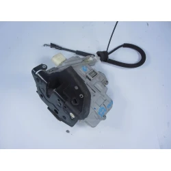 ZAKLEP  ZADAJ DESNA Volkswagen Passat 2007 2.0TDI 3c4839016a